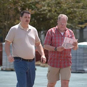 Foto Cameron Britton