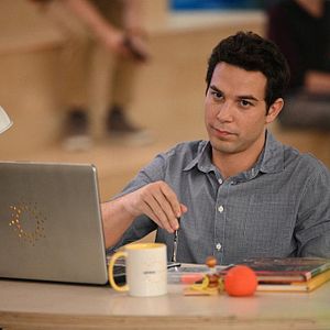 Foto Skylar Astin