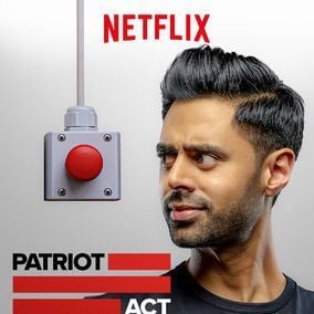 Foto Patriota no deseado con Hasan Minhaj