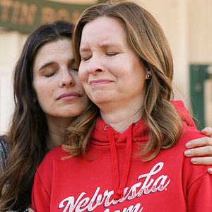 Foto Bless This Mess