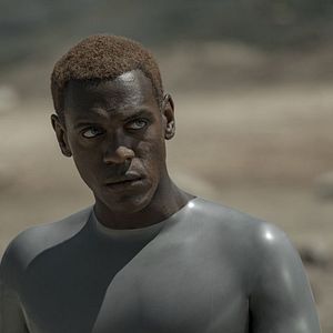 Foto Raised By Wolves (2020)