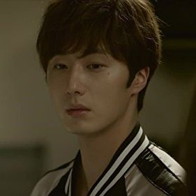 Foto Cenicienta y sus cuatro caballeros