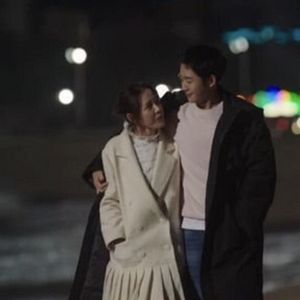 Foto Something in the Rain