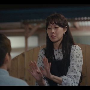 Foto When the Camellia Blooms