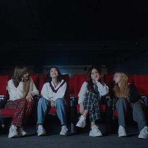 Foto Blackpink: Light Up The Sky