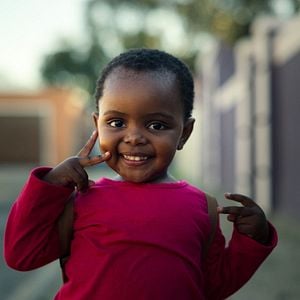 Foto Becoming You: del nacimiento a la infancia