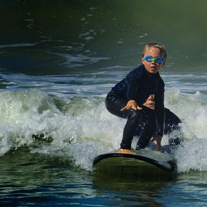 Foto Becoming You: del nacimiento a la infancia