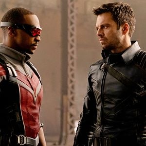 Foto Falcon y el soldado del invierno