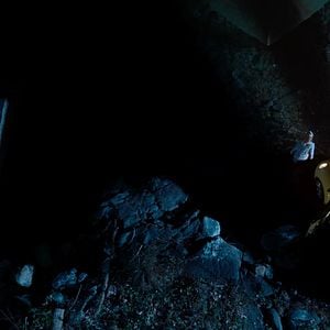 Foto What Lies Below