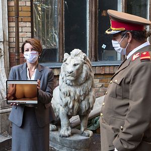 Foto Bad Luck Banging or Loony Porn