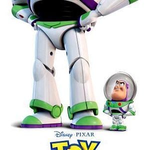 Foto Toy Story Toons: Pequeño gran Buzz