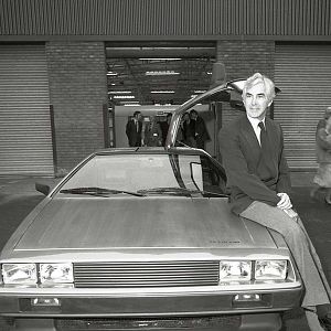 Foto John DeLorean Mito y Magnate
