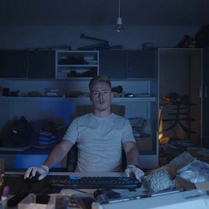 Foto Shiny_Flakes: El cibernarco adolescente