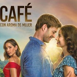 Foto Café con aroma de mujer