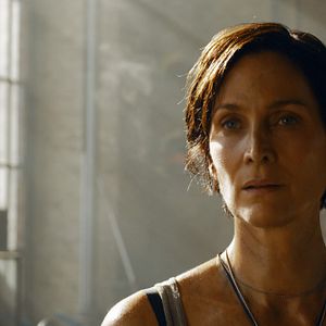 Foto Matrix: Resurrecciones