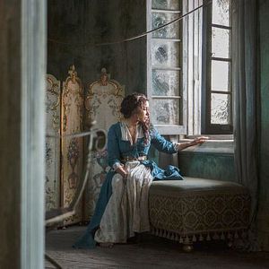 Foto Jessica Parker Kennedy