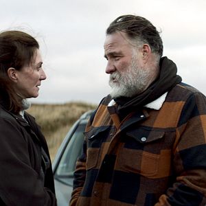 Foto Nobody Has To Know