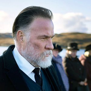 Foto Nobody Has To Know