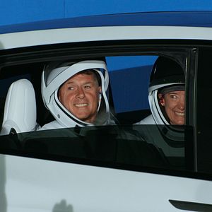 Foto Return To Space