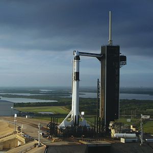 Foto Return To Space