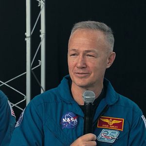 Foto Return To Space