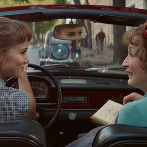 Foto Lesley Manville