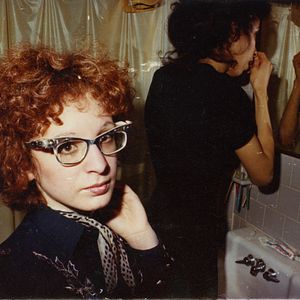 Foto All The Beauty And The Bloodshed