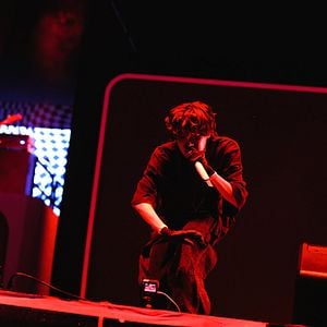 Foto j-hope IN THE BOX