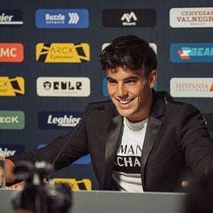 Foto Pollos sin cabeza