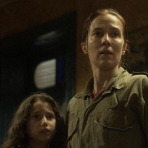 Foto A Mother's Embrace