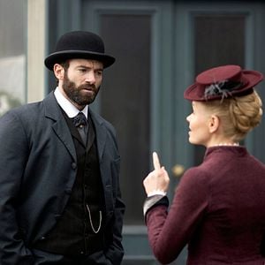 Foto Miss Scarlet and The Duke