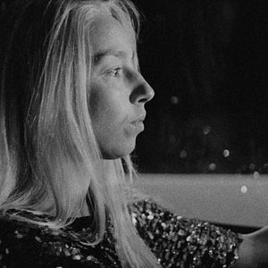 Foto Do Not Expect Too Much from the End of the World