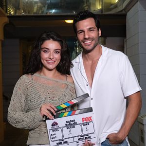 Foto Ties of Destiny