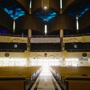 Foto La oscuridad de La Luz del Mundo