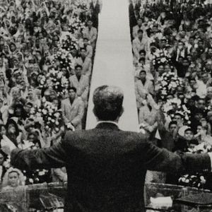 Foto La oscuridad de La Luz del Mundo