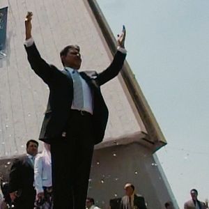 Foto La oscuridad de La Luz del Mundo