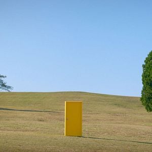 Foto Yellow Door: '90s Lo-fi Film Club