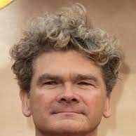 Foto Simon Farnaby