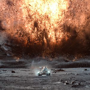 Foto The Moon: Sobreviviente