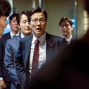 Foto The Moon: Sobreviviente