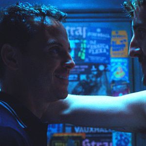 Foto Todos somos extraños