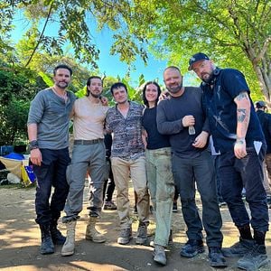 Foto Long Gone Heroes