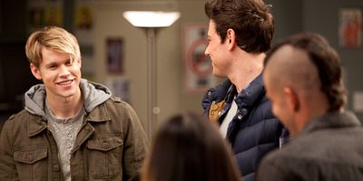 Cartel de Hold On To Sixteen