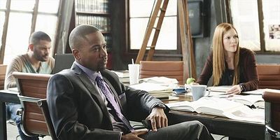 Cartel de Fuera el disfraz de buena