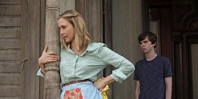 Cartel de First You Dream, Then You Die