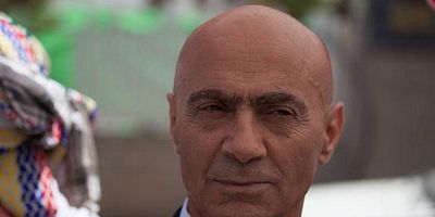 Cartel de State of Emergency