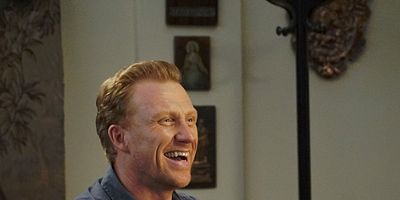 Cartel de Asunto familiar