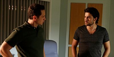 Cartel de Somos malas personas