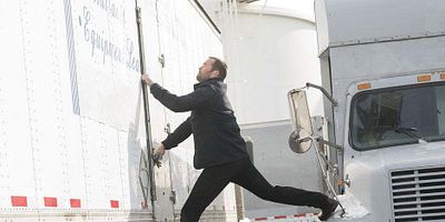 Cartel de Draw O Caesar, Erase A Coward