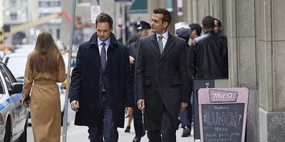 Cartel de Divide y vencerás